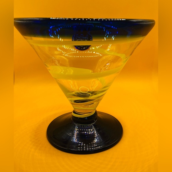 Kosta Boda Martini Glass Royal Caribbean Cobalt Blue YELLOW Swirl - Picture 3 of 5